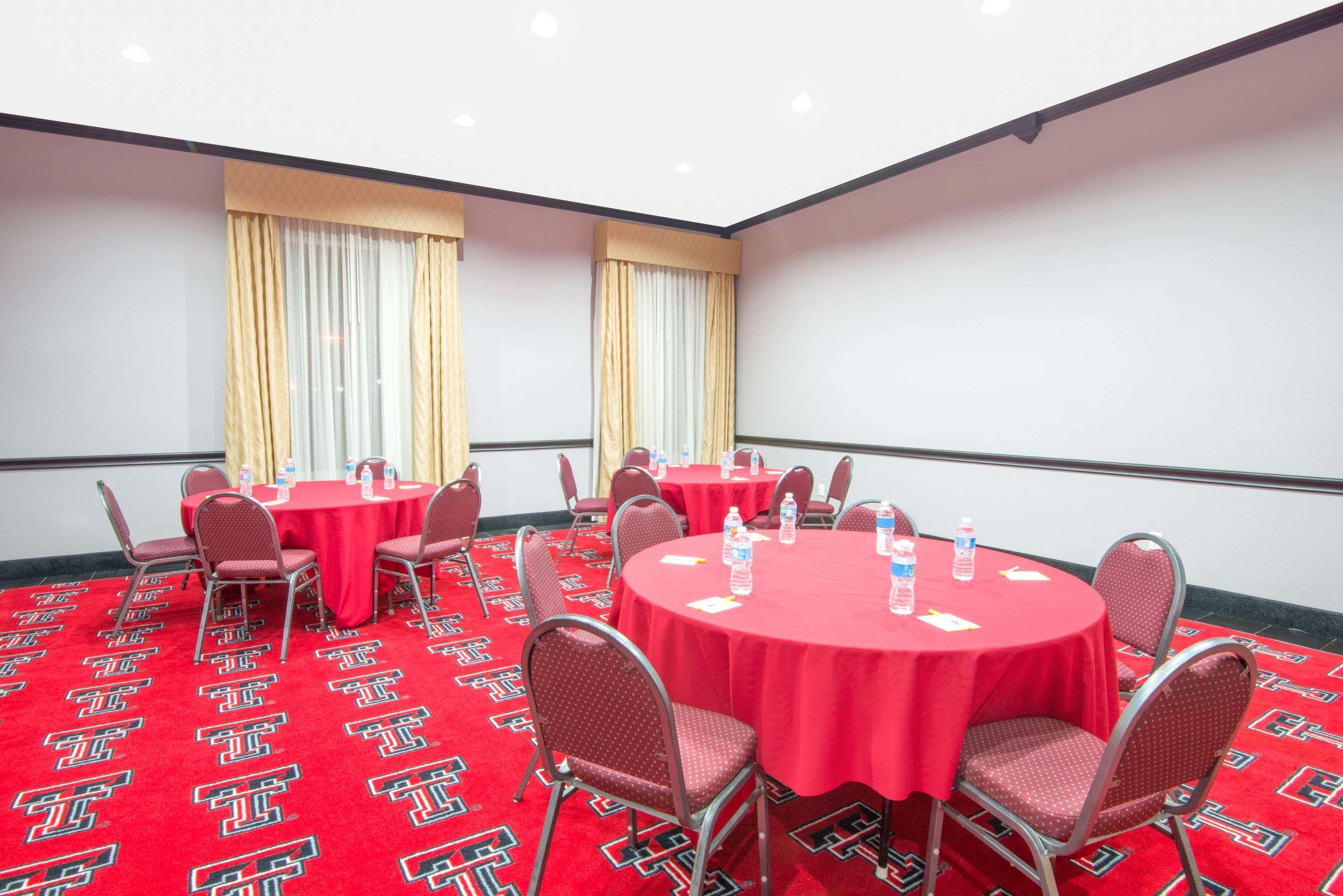 Days Inn By Wyndham Lubbock South Dış mekan fotoğraf
