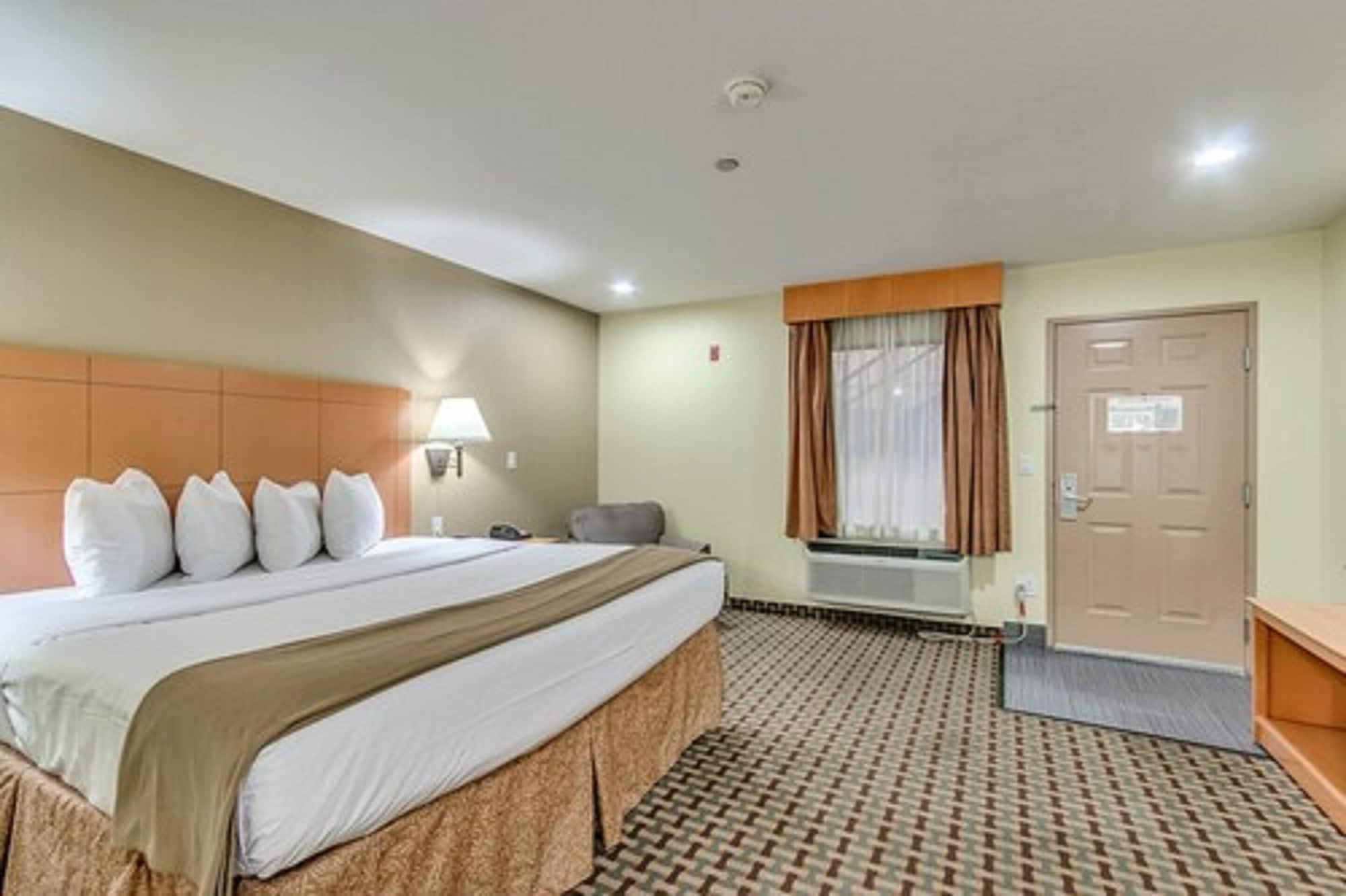 Days Inn By Wyndham Lubbock South Dış mekan fotoğraf